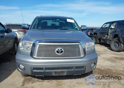 2012 Toyota Tundra Limited 5.7L V8 z USA, uszkodzony, nr VIN 5TFHW5F15CX266432